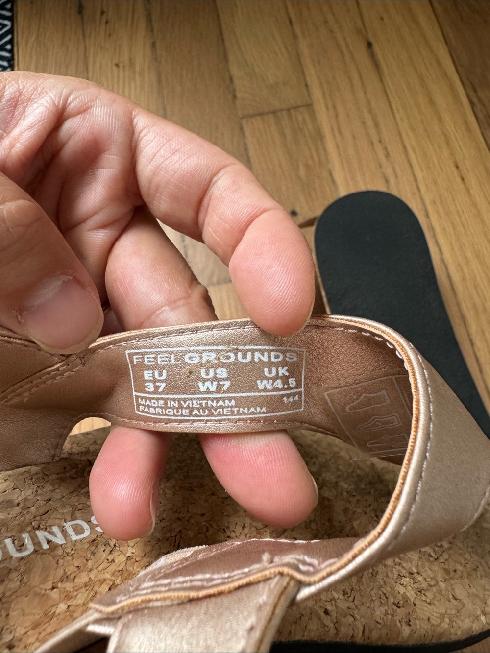 Feelgrounds Metallic Rose Gold Cork Sandals - Picture 3 of 7